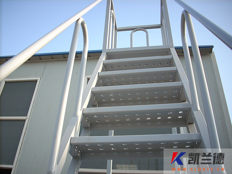 登高車-004